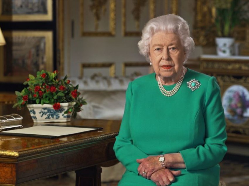 Mbretëresha britanike vaksinohet kundër koronavirusit