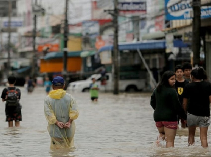 Përmbytjet në Tajlandën Jugore/ 3 të vdekur e 2 të plagosur