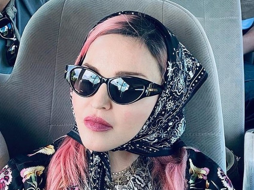 Madonna viziton pesë shtete në tre javë, megjithë kufizimet e fluturimeve prej koronavirusit