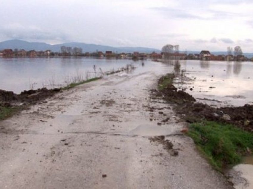 Komuna e Vushtrrisë me konferencë të jashtëzakonshme lidhur me gjendjen emergjente nga vërshimet