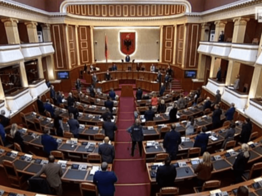 Kuvendi i Shqipërisë miraton më 28 janar marrëveshjen me Pfizer për vaksinat