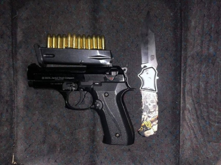 Policia sekuestron një revole, një thikë dhe municion në Prishtinë