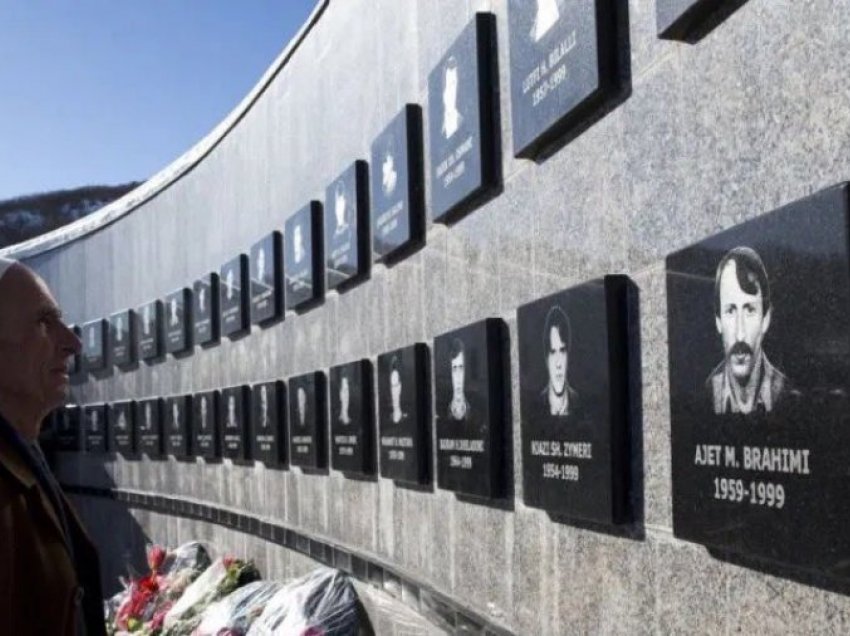 Basha kujton masakrën e Reçakut: Drejtësi që historia mos të përsëritet