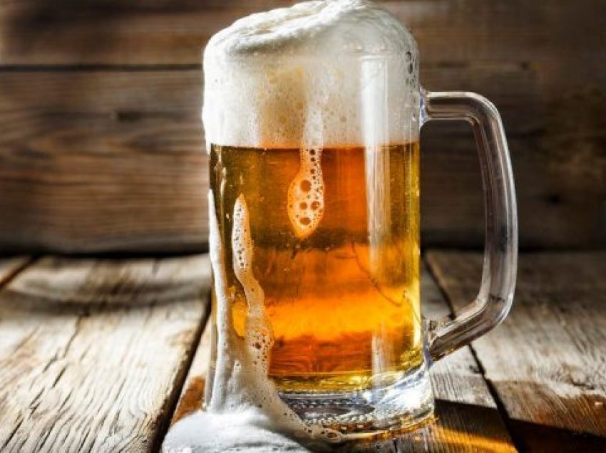 Konsumimi i birrës mund të zgjasë jetën e meshkujve