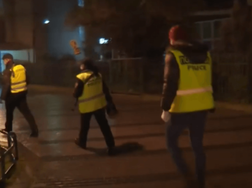 Shkelja e masave në Shkup, policia ndërhynë në dy ahengje familjare