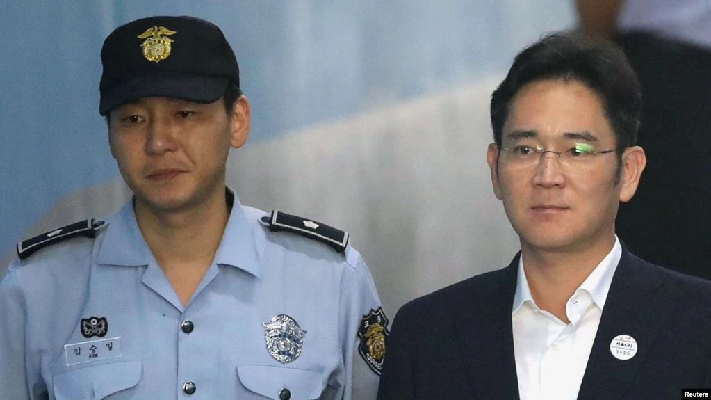 Shefi i Samsung-ut dënohet për korrupsion