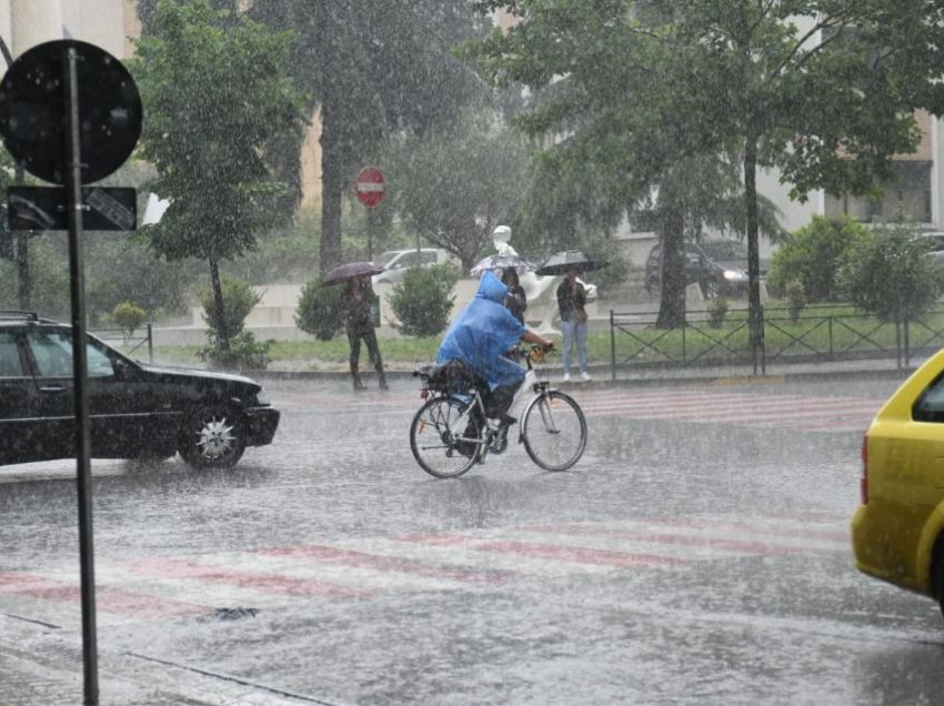 “Priten rrebeshe shiu në 22-26 janar”, Agjencia e Mbrojtjes Civile paralajmëron prefektët e bashkitë