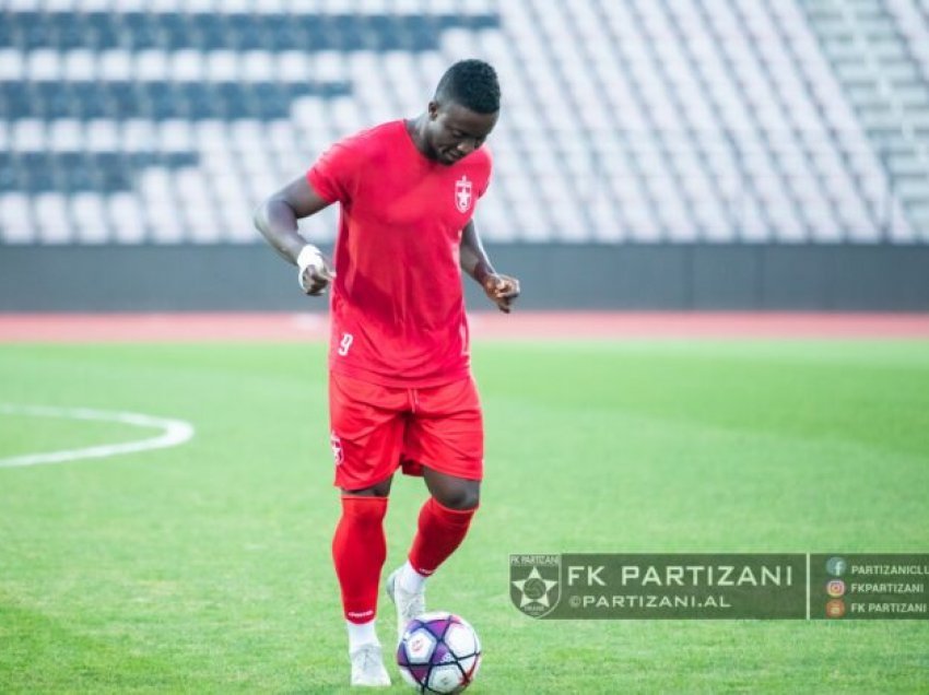 Një nigerian pak lidhje ka me superderbin Partizani-Tirana