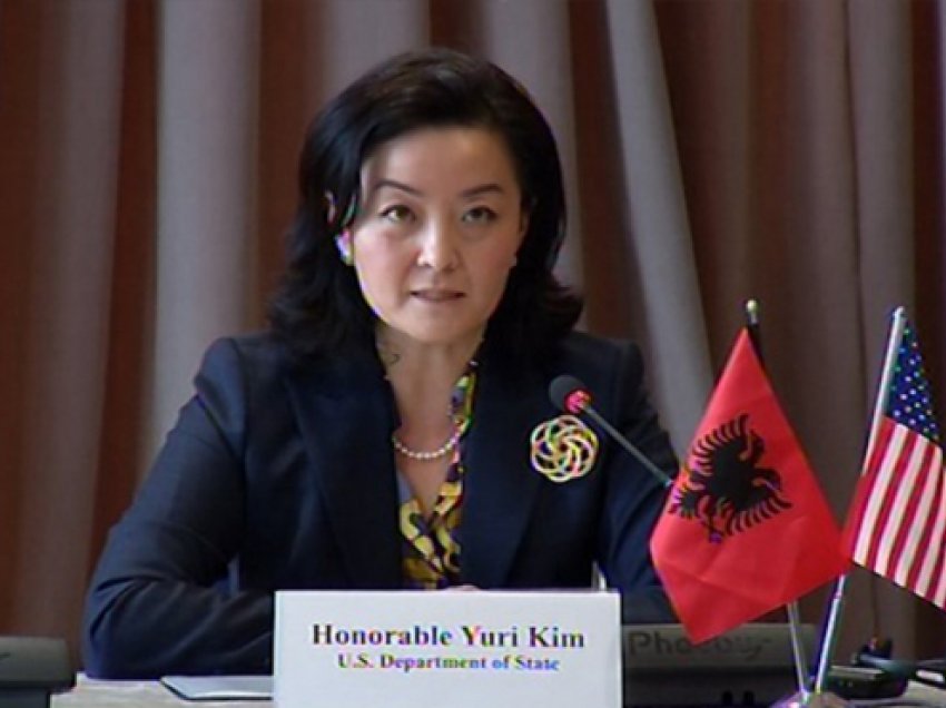 Ambasadorja Kim: PS të jetë e qartë për rastin Doshi