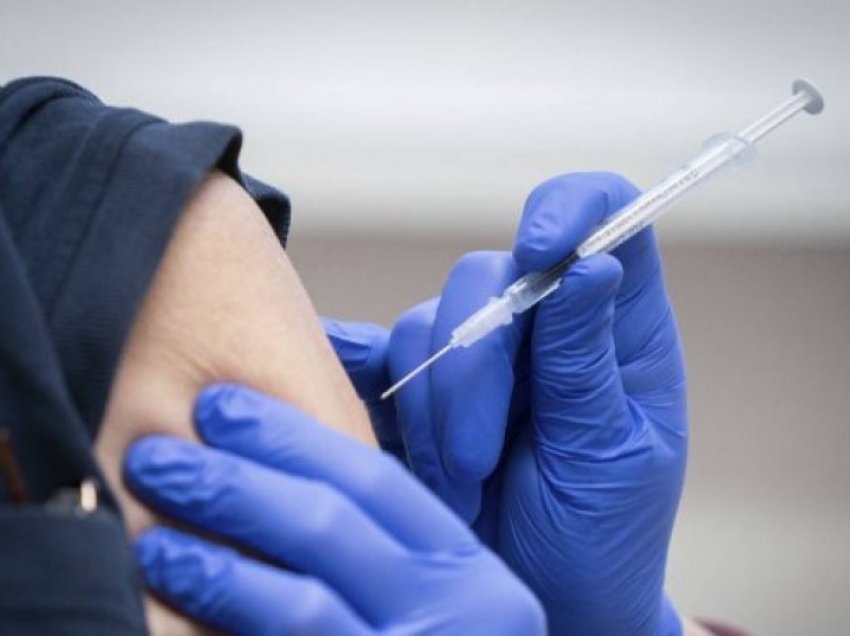 Refuzuan të vaksinohen, pushohen nga puna 7 infermierë në Gjermani