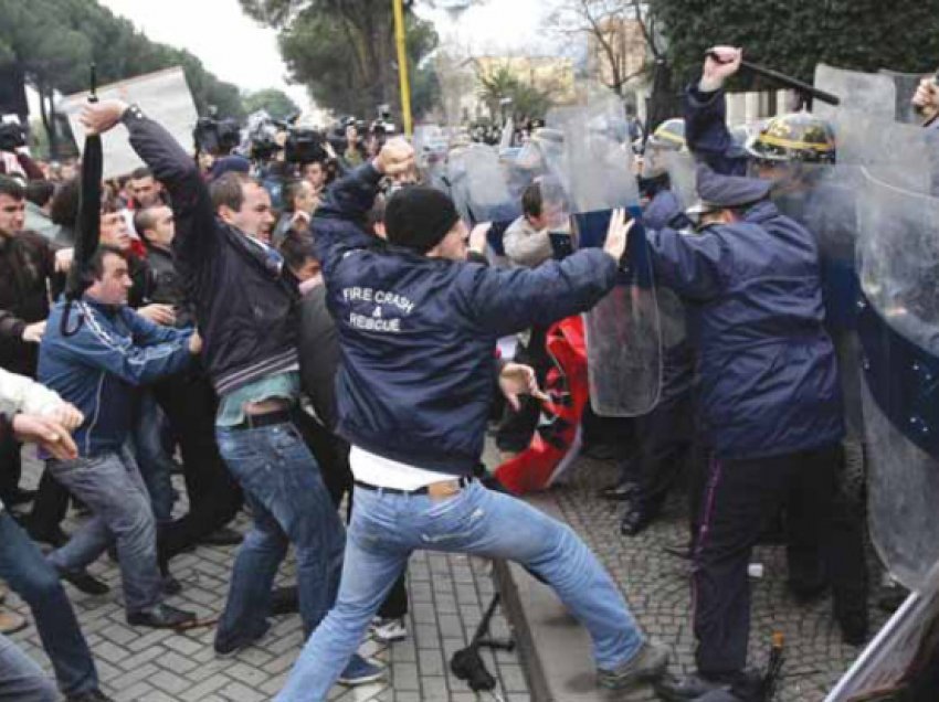 10 vjet nga protestat e 21 janarit në Tiranë
