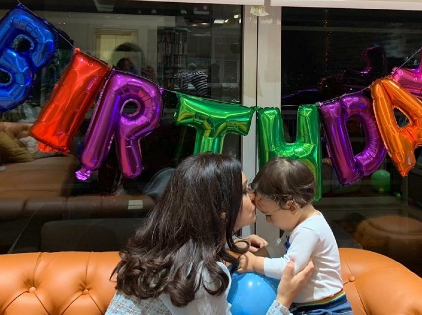 “Ka mama çun”/ Spiropali feston ditëlindjen e parë të djalit