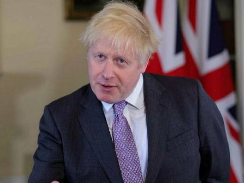 Johnson ngre alarmin se Anglia mund të mbyllet edhe gjatë verës