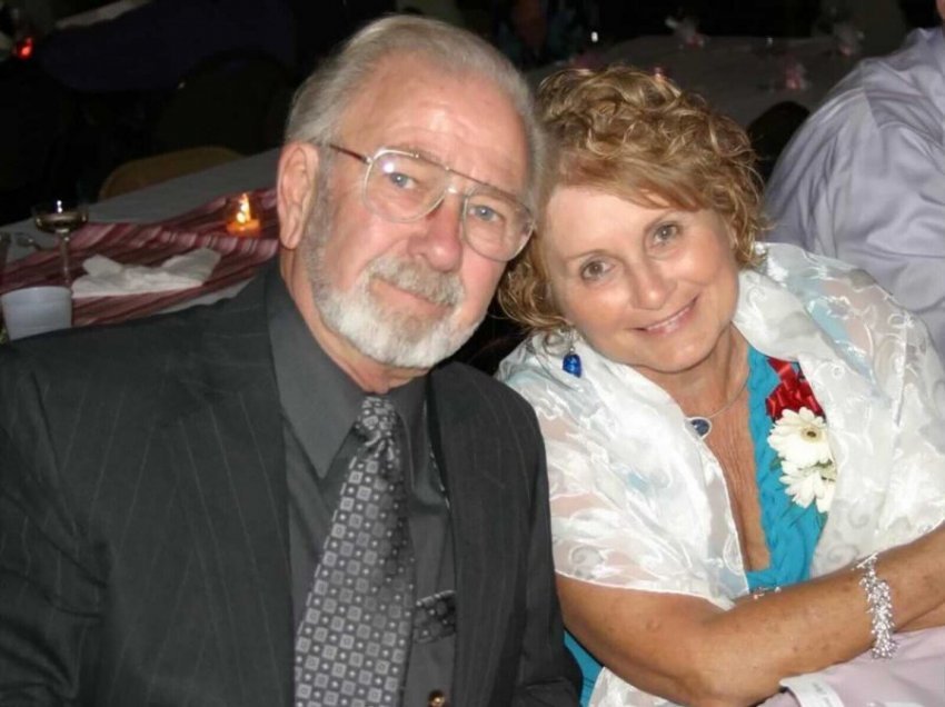 Burrë e grua me 70 vjet martesë, vdiqën brenda pak minutash nga COVID-19, tri ditë para vaksinimit