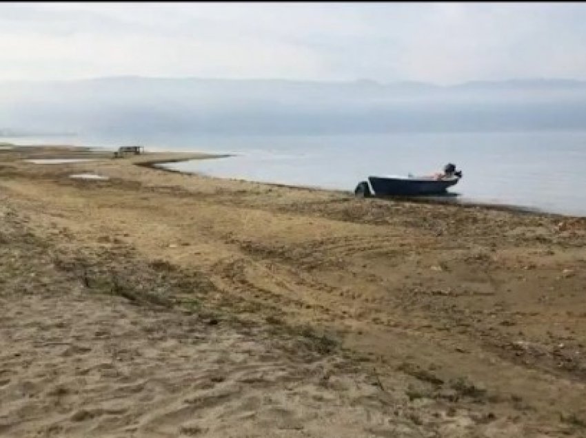 HEC-i në Maqedoninë e Veriut po than Ohrin! Eksperti: Liqeni është tërhequr 1 m nga bregu, duhet ndërhyrë urgjentisht