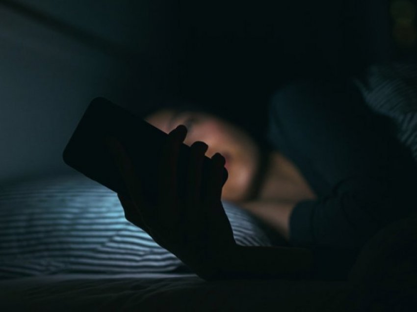 “Korona-somnia”, fenomeni i pagjumësisë që e shkakton jeta me COVID-19