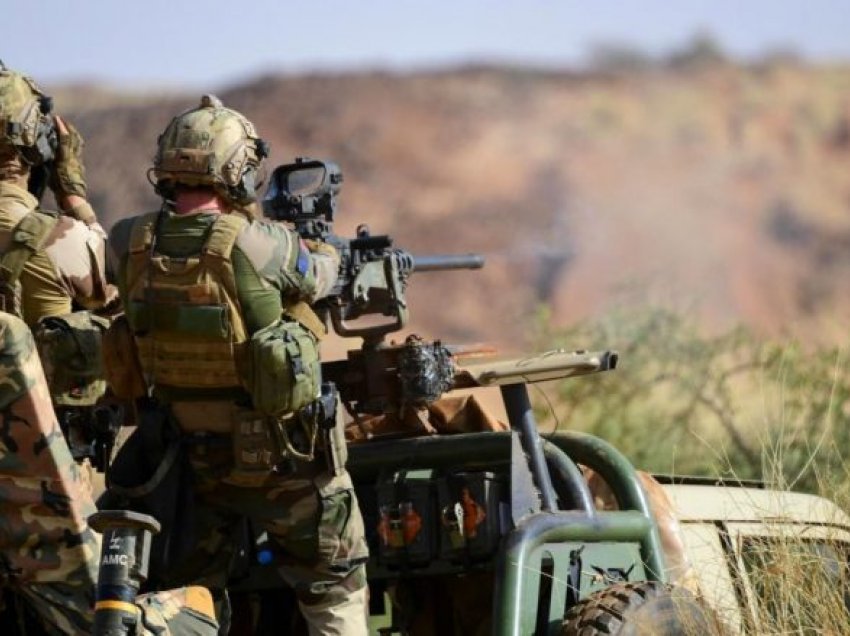 Trupat franceze dhe maliane vrasin 100 xhihadistë në Mali