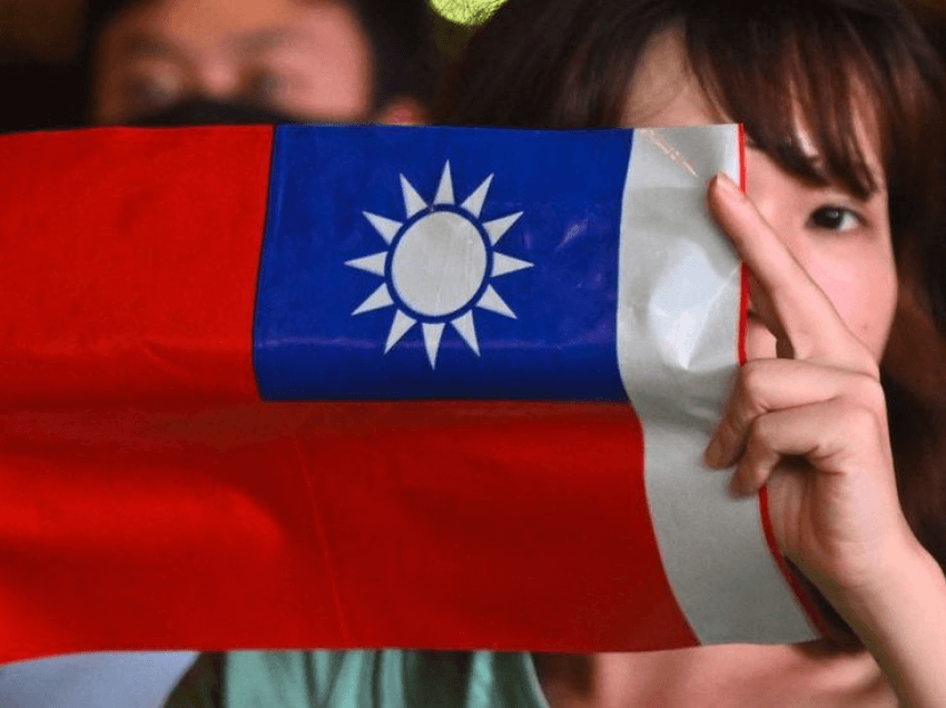 Kina paralajmëron se pavarësia e Tajvanit ‘do të thotë luftë’