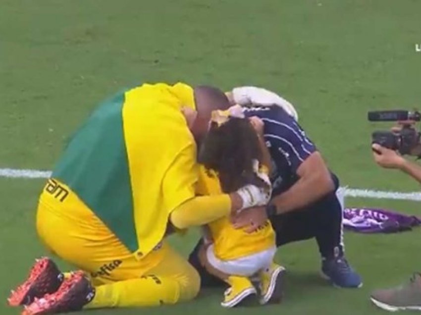 Trajneri i Palmeiras “shpërthen” në lot pas triumfit në Copa Libertadores: Kam lënë anash familjen time