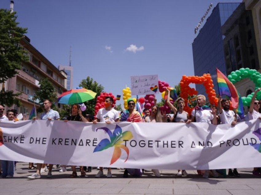 “Bashkë dhe krenarë”-kërkohet njohja e martesave mes personave të gjinisë së njëjtë