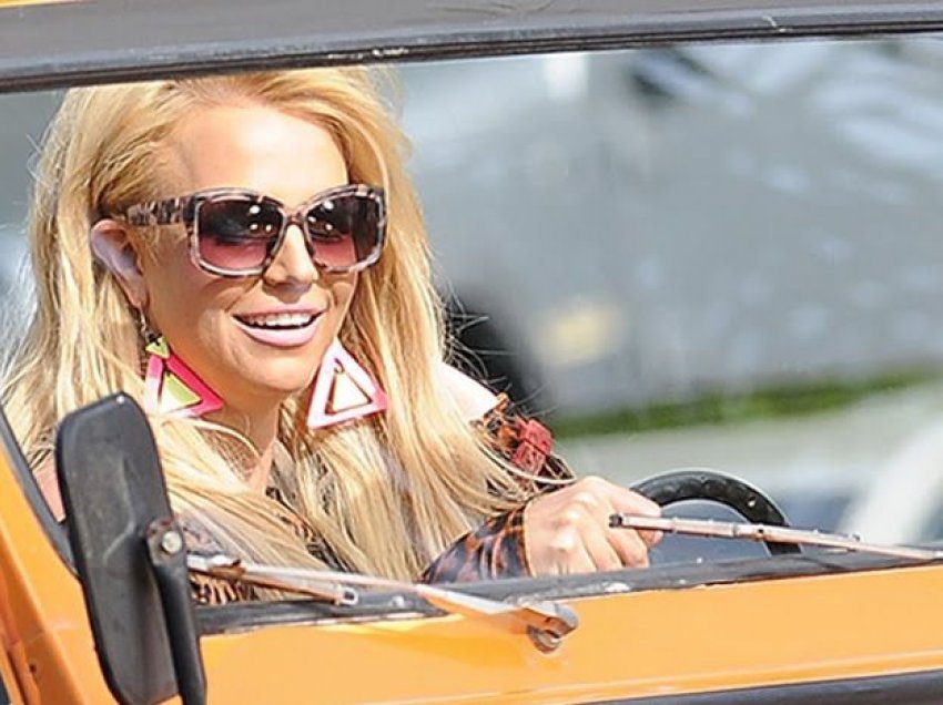 Iggy Azalea mbështet Britney Spears