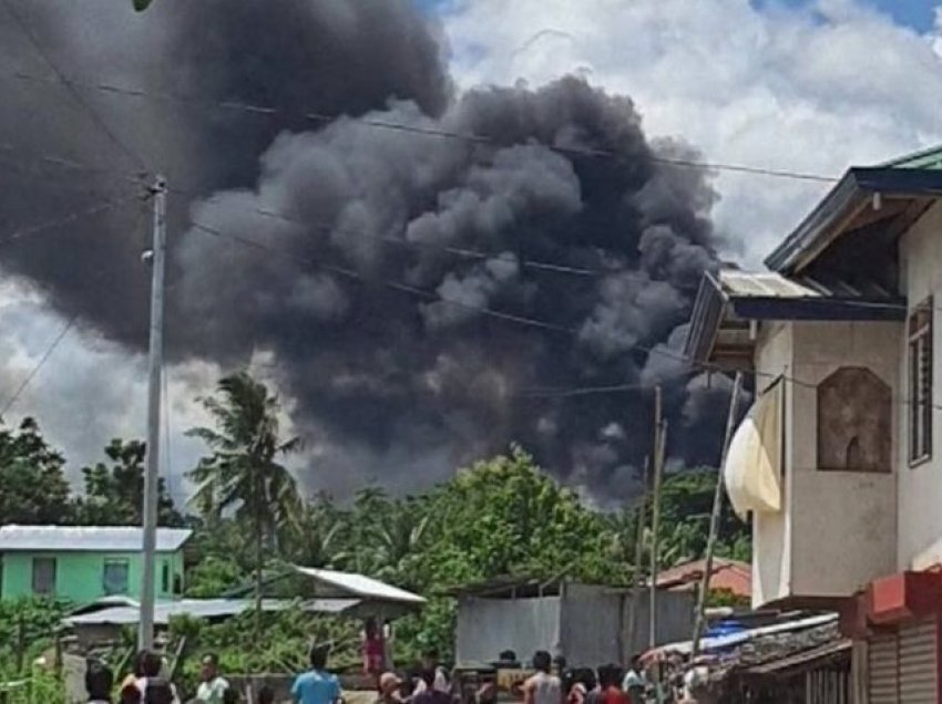 Shkon në 45 numri i të vrarëve pas rrëzimit të avionit ushtarak në Filipine