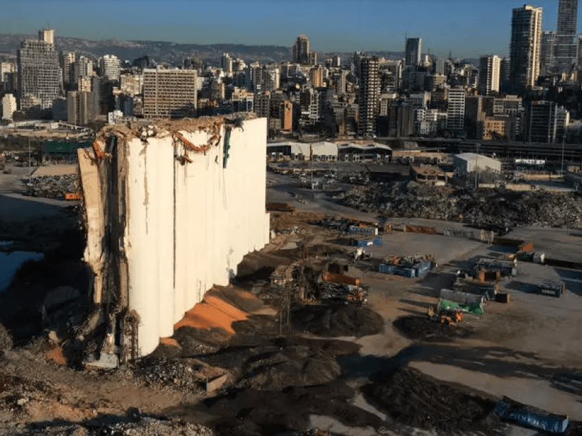 Familjet e viktimave të shpërthimit në Bejrut shënojnë 11 muaj nga katastrofa