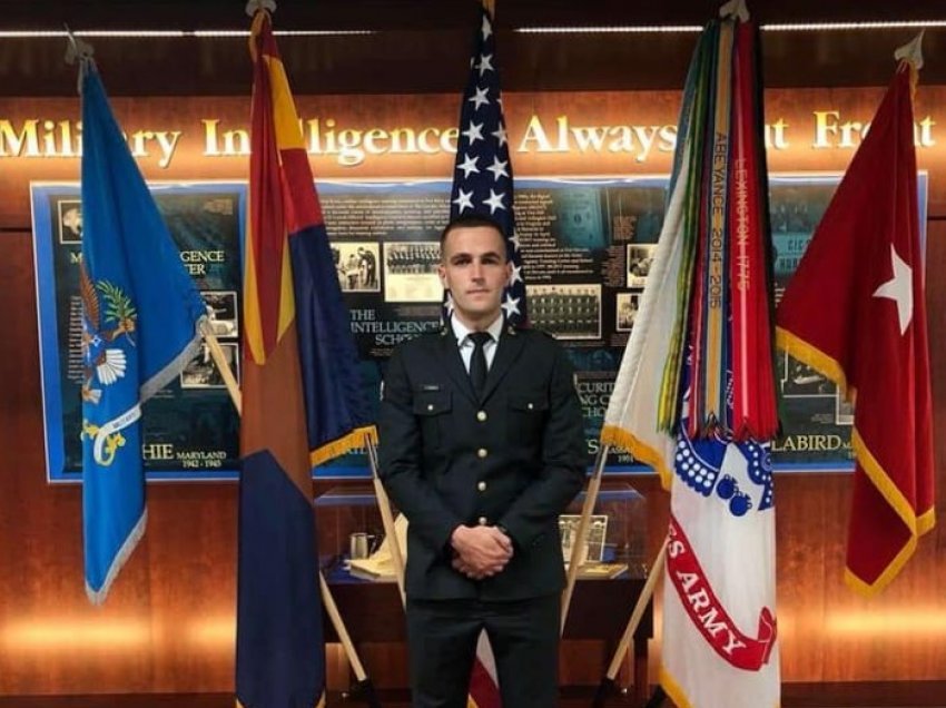 Djali i ish luftëtarit të UÇK-së diplomon në Akademinë e Ushtrisë Amerikane