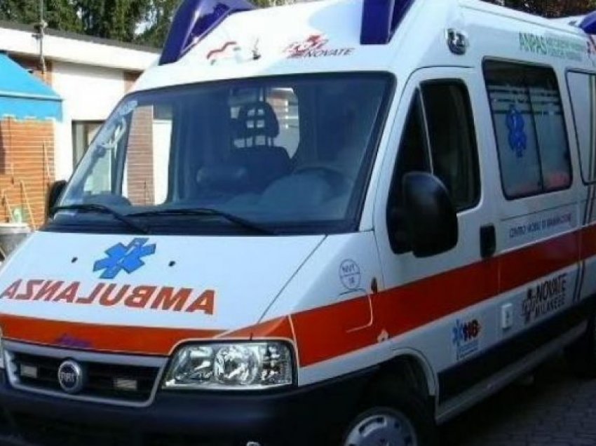 Tre makina i zunë pritë avokatit në Sarandë, 39-vjeçari i shtuar në spital me fraktura