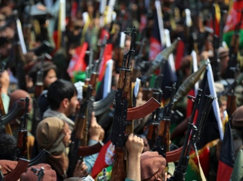 Qeveria afgane mobilizon trupa shtesë për të luftuar talibanët