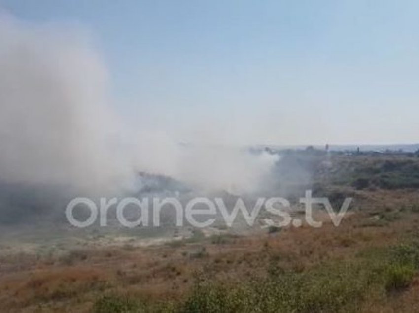 Zjarr në landfillin e Elbasanit, digjen shkurre dhe pëmëtore