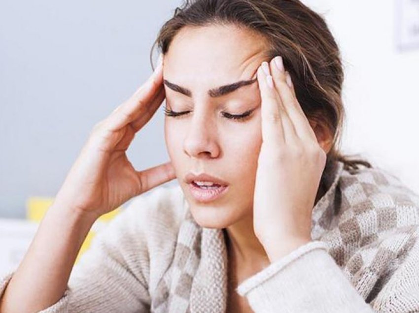 Jeni zgjuar me dhimbje koke? Këto shkaqe mund të “fshihen” pas