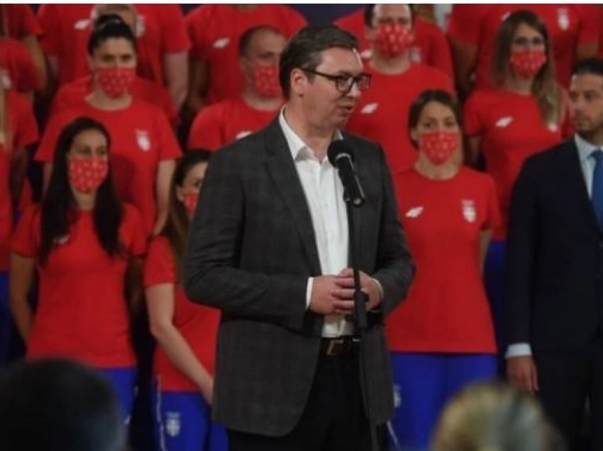 Qenka tërbuar ish zëdhënësi i Millosheviqit, ja porosia e tij për sportistët e Serbisë nëse takohen me Kosovën