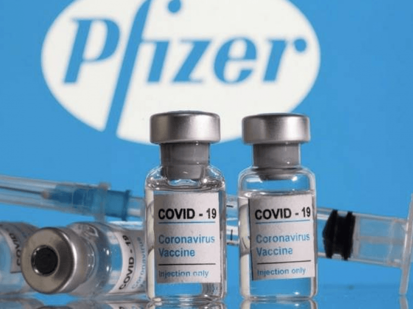 Pfizer kërkon autorizim për dozën e tretë të vaksinës, reagon FDA e CDC