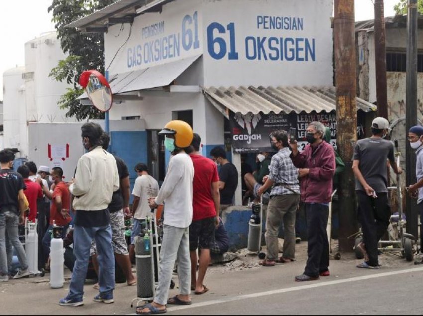 Indonezia nuk ka oksigjen, kërkon ndihmë nga vendet e tjera