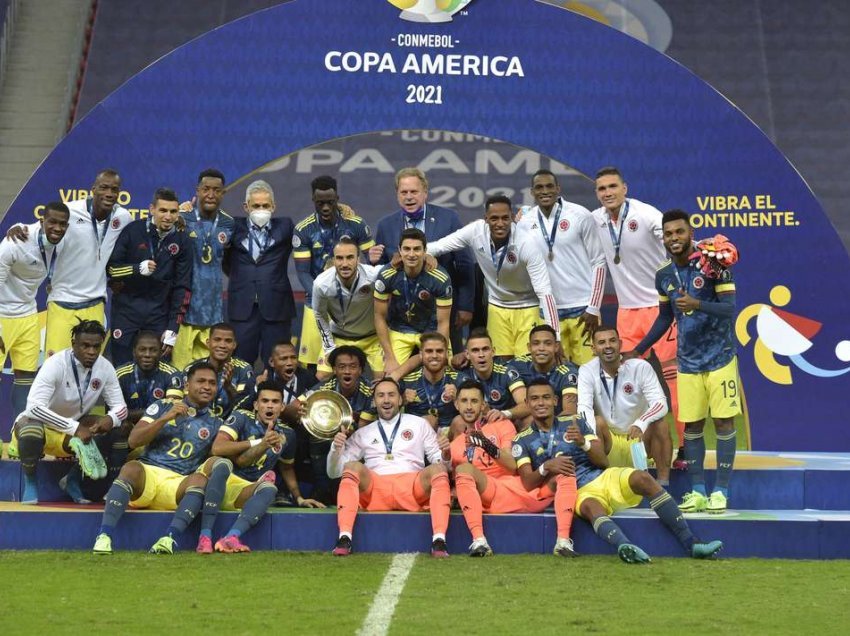 Kolumbia mposht Perunë