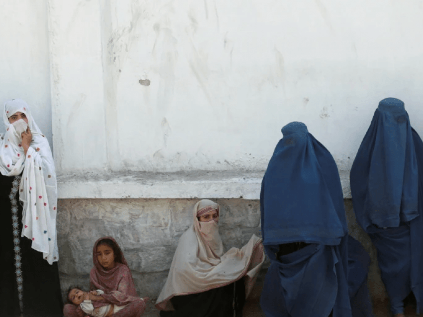 Shqetësime për gratë në Afganistan, ndërsa SHBA largohet nga vendi 