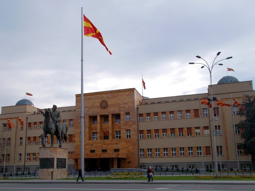 Deputetët nisën debatin, mbi 200 amendamentet për rishikimin e buxhetit të Maqedonisë