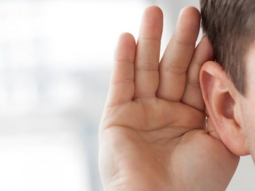Ja si mund të parandalohet humbja e dëgjimit te të moshuarit