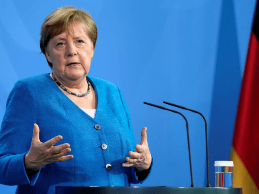 REL: Merkel u thotë gjermanëve të vaksinohen për të pasur më shumë liri