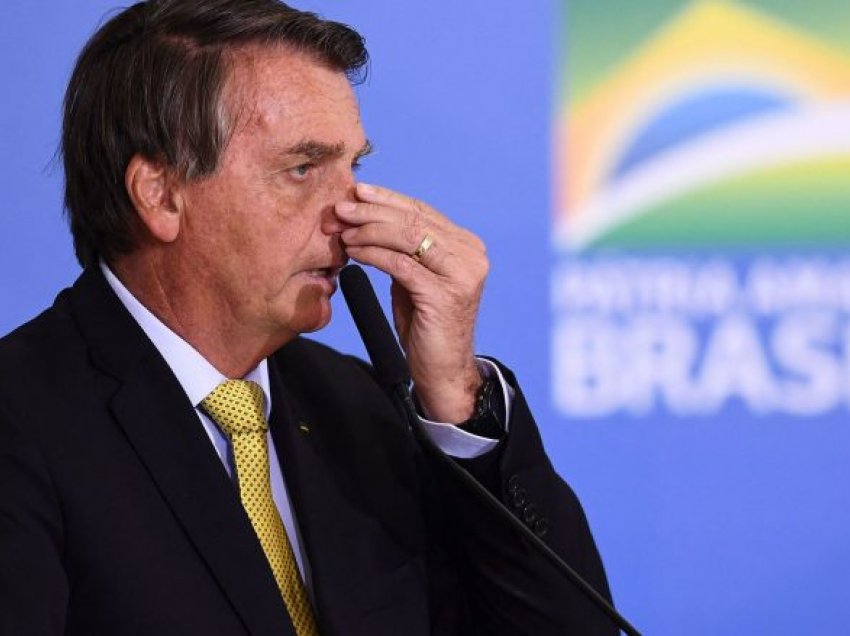 Presidenti brazilian përfundon në spital për shkak se nuk mund ta ndalojë lemzën