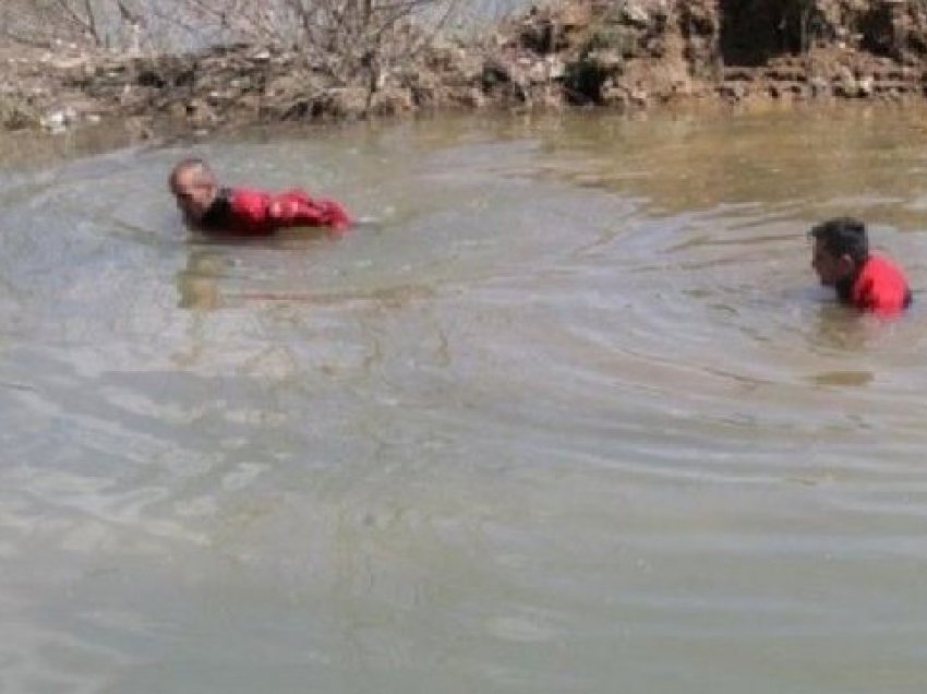 Detaje të rënda nga mbytja e 14-vjeçares në Shqipëri, në lumë kishte dhe vëllain e vogël