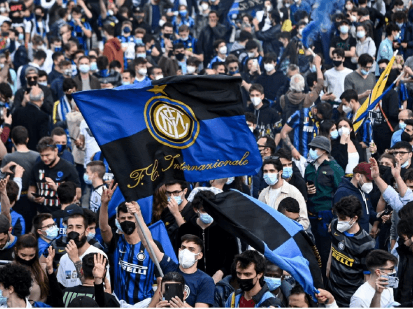 Inter në kërkim në një anësori të djathtë, në bisedime me United 