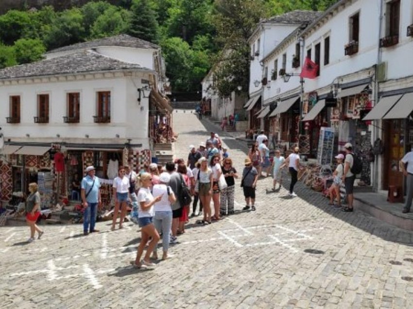 ​Gjirokastra, destinacioni i mbi 13 mijë turistëve nga janari në qershor