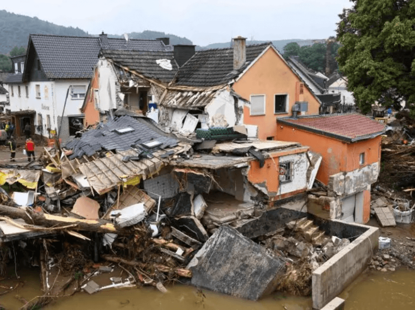 Gjermani: Fotografitë e reja tregojnë ura dhe shtëpi të shkatërruara