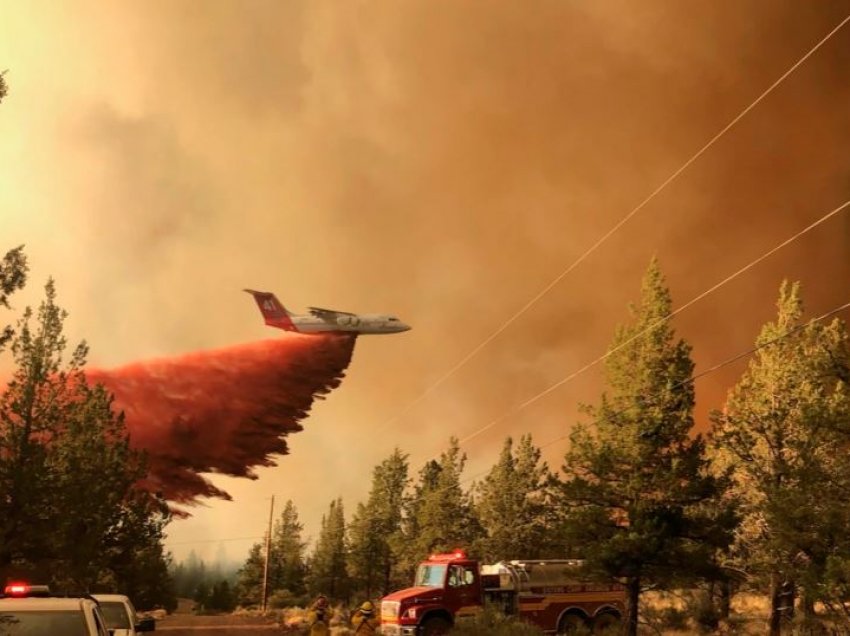 Vazhdon të përhapet një zjarr masiv në Oregon