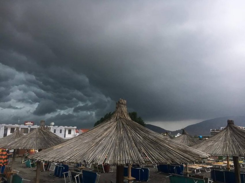 Stuhia në Shqipëri, meteorologia: 'Jo e zakontë, por s’ka vend për panik'