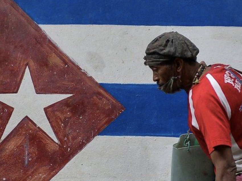 Si po ia dalin të qëndrojnë ende në pushtet komunistët në Kubë