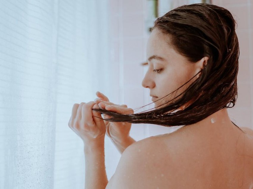 A mund ta lani trupin me shampo flokësh?