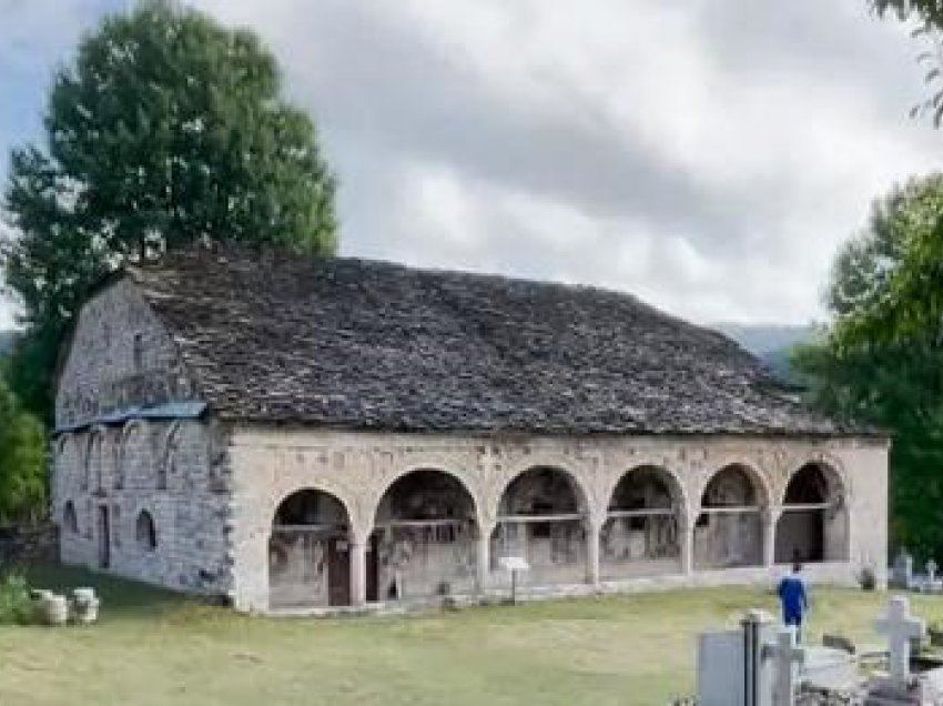 Shembet kisha e ‘Shën Thanasit’ në Voskopojë